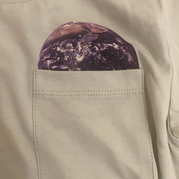 NWT. Earth and carton print loose tee by PopUpShop - Picture 2 of 5